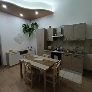 La Casa Di Ruth , Katania Włochy
