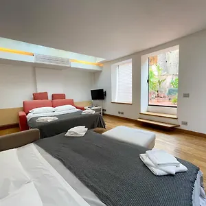 La Pigna Boutique , Rzym Włochy