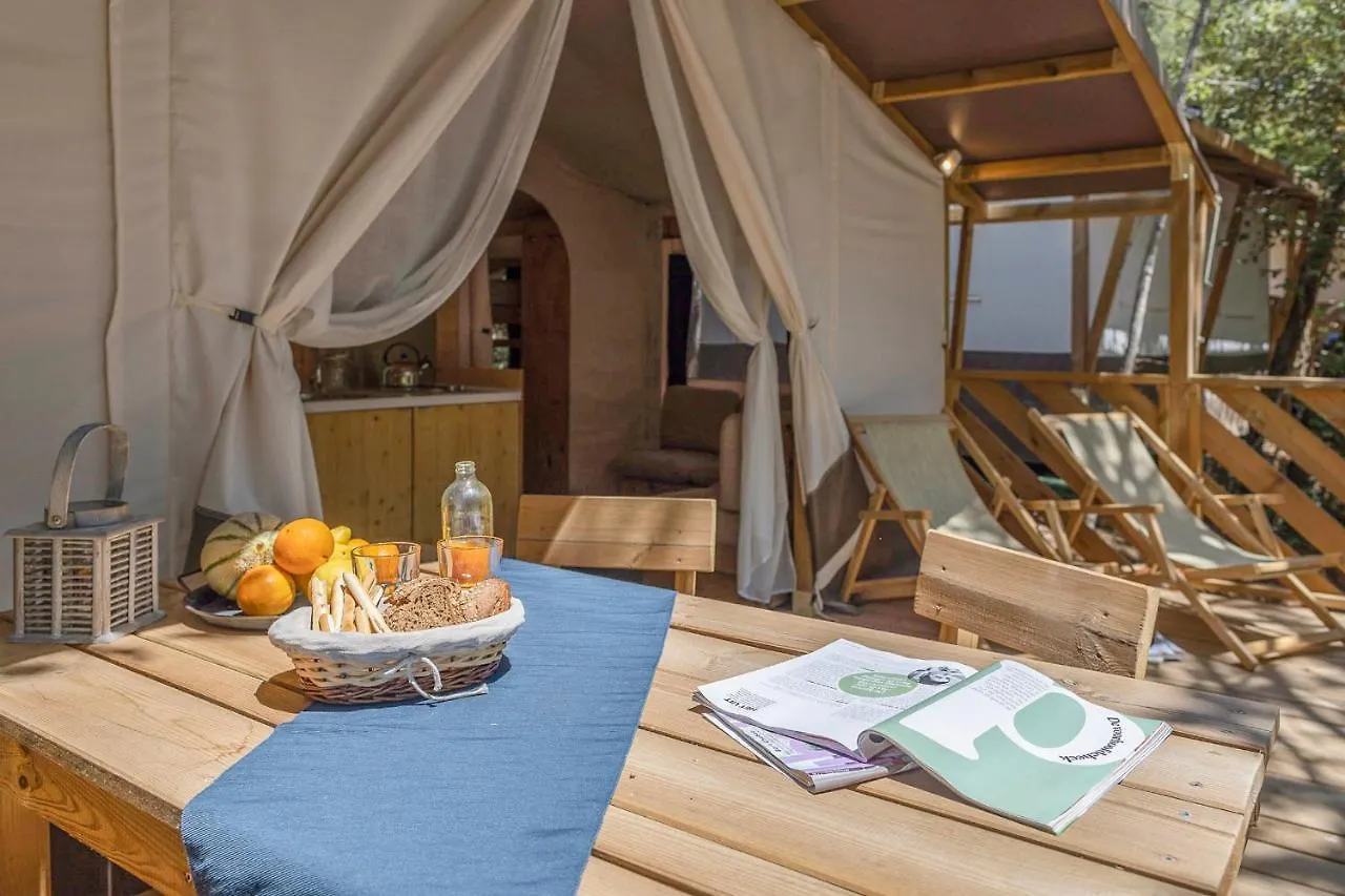 Holiday park Hu Park Albatros Village San Vincenzo