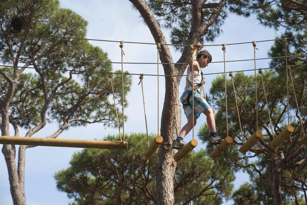 Hu Park Albatros Village San Vincenzo 3*,